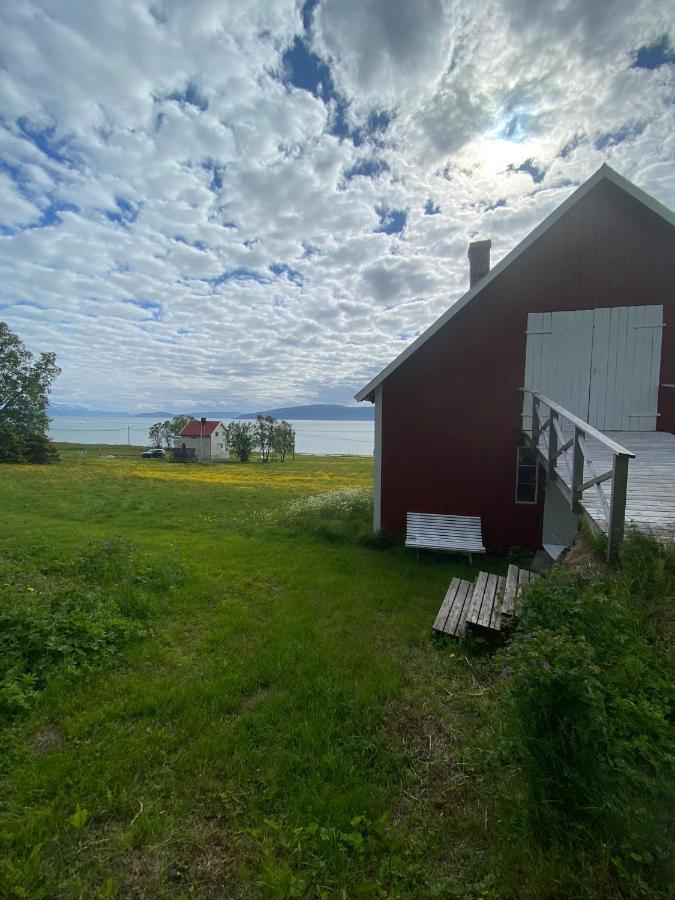 Unique And Charming Holiday Home With Fantastic Sea Views Tromsø Extérieur photo