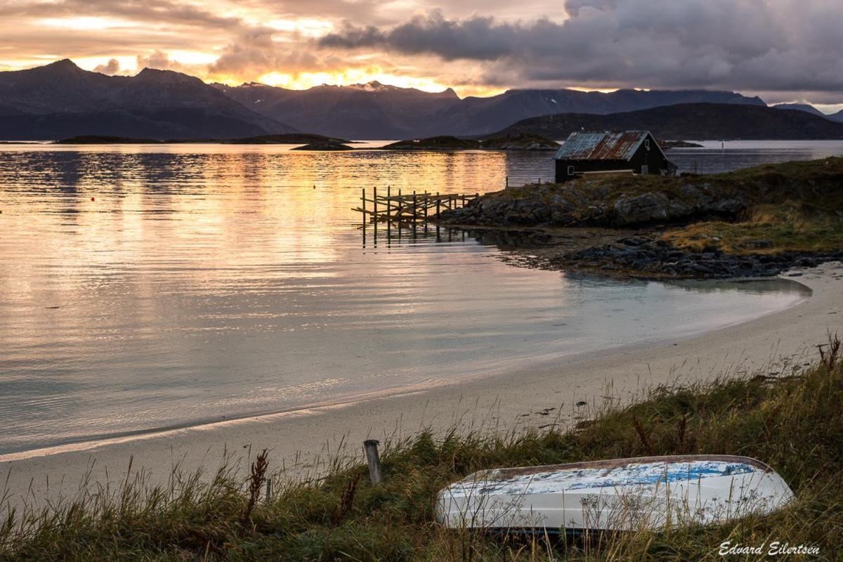 Unique And Charming Holiday Home With Fantastic Sea Views Tromsø Extérieur photo