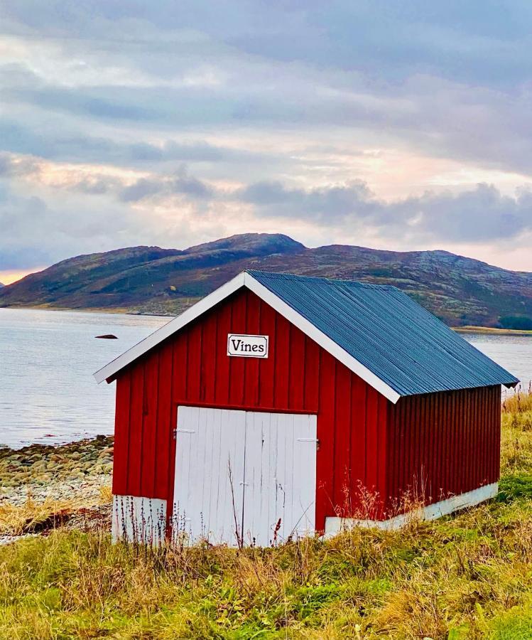 Unique And Charming Holiday Home With Fantastic Sea Views Tromsø Extérieur photo