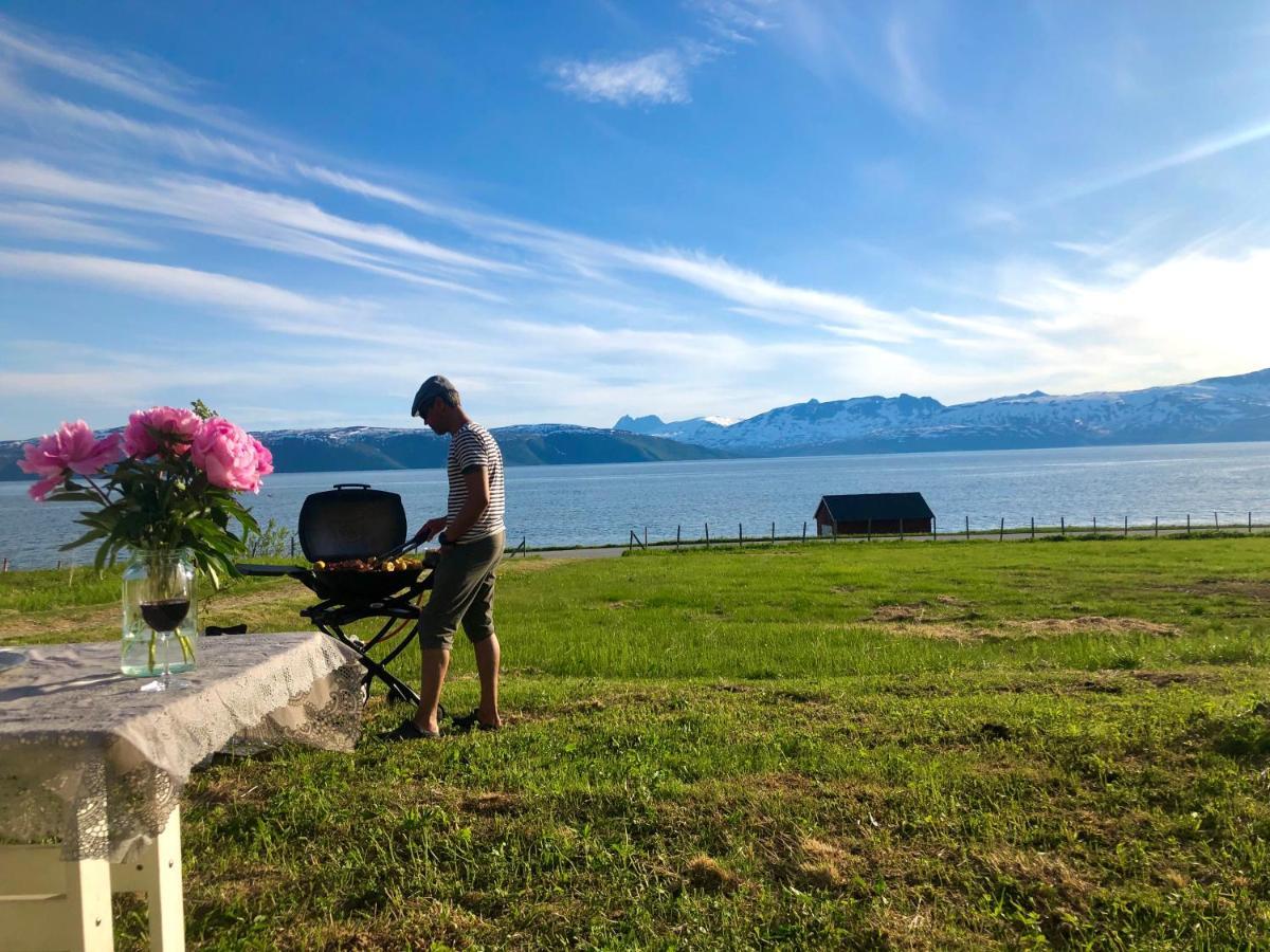 Unique And Charming Holiday Home With Fantastic Sea Views Tromsø Extérieur photo