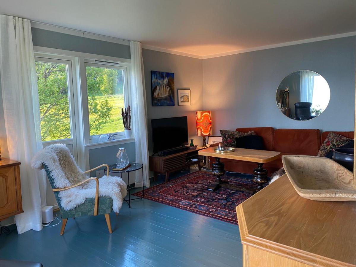 Unique And Charming Holiday Home With Fantastic Sea Views Tromsø Extérieur photo
