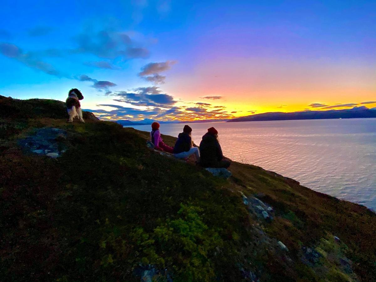 Unique And Charming Holiday Home With Fantastic Sea Views Tromsø Extérieur photo