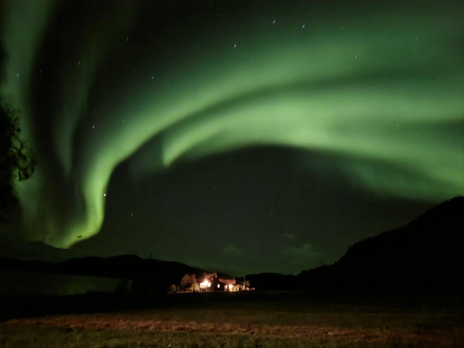 Unique And Charming Holiday Home With Fantastic Sea Views Tromsø Extérieur photo